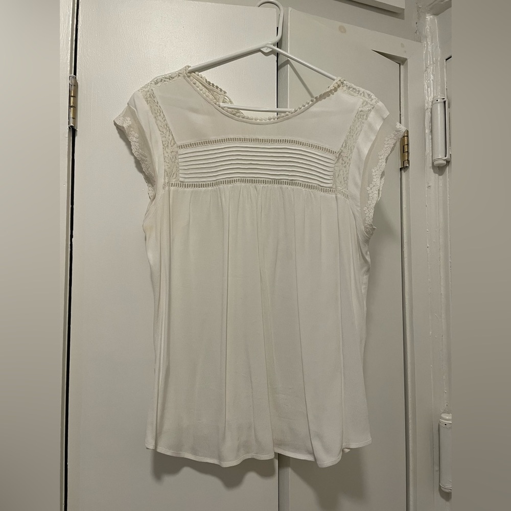 Daniel Rainn white lace blouse